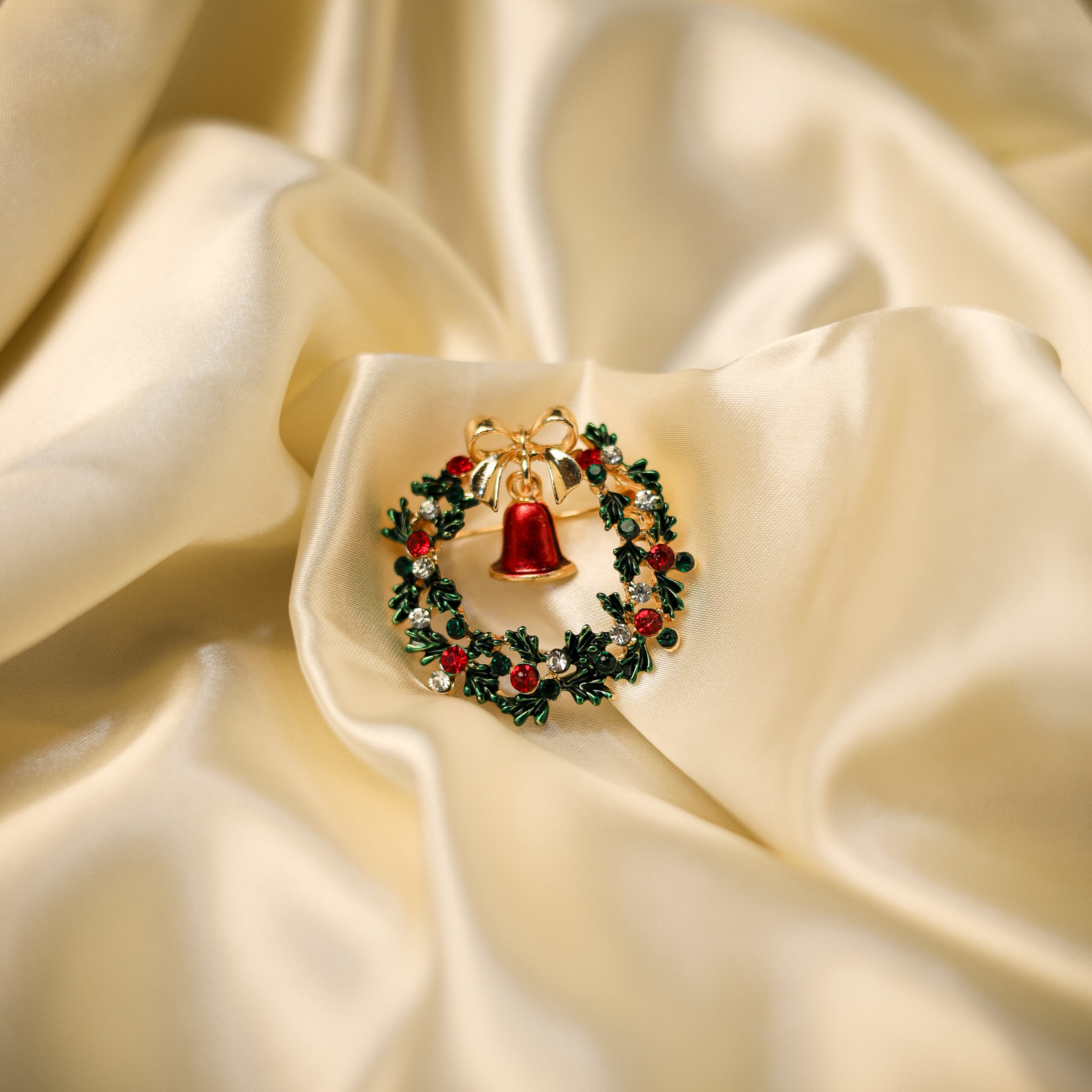 Wreath Bell Brooch