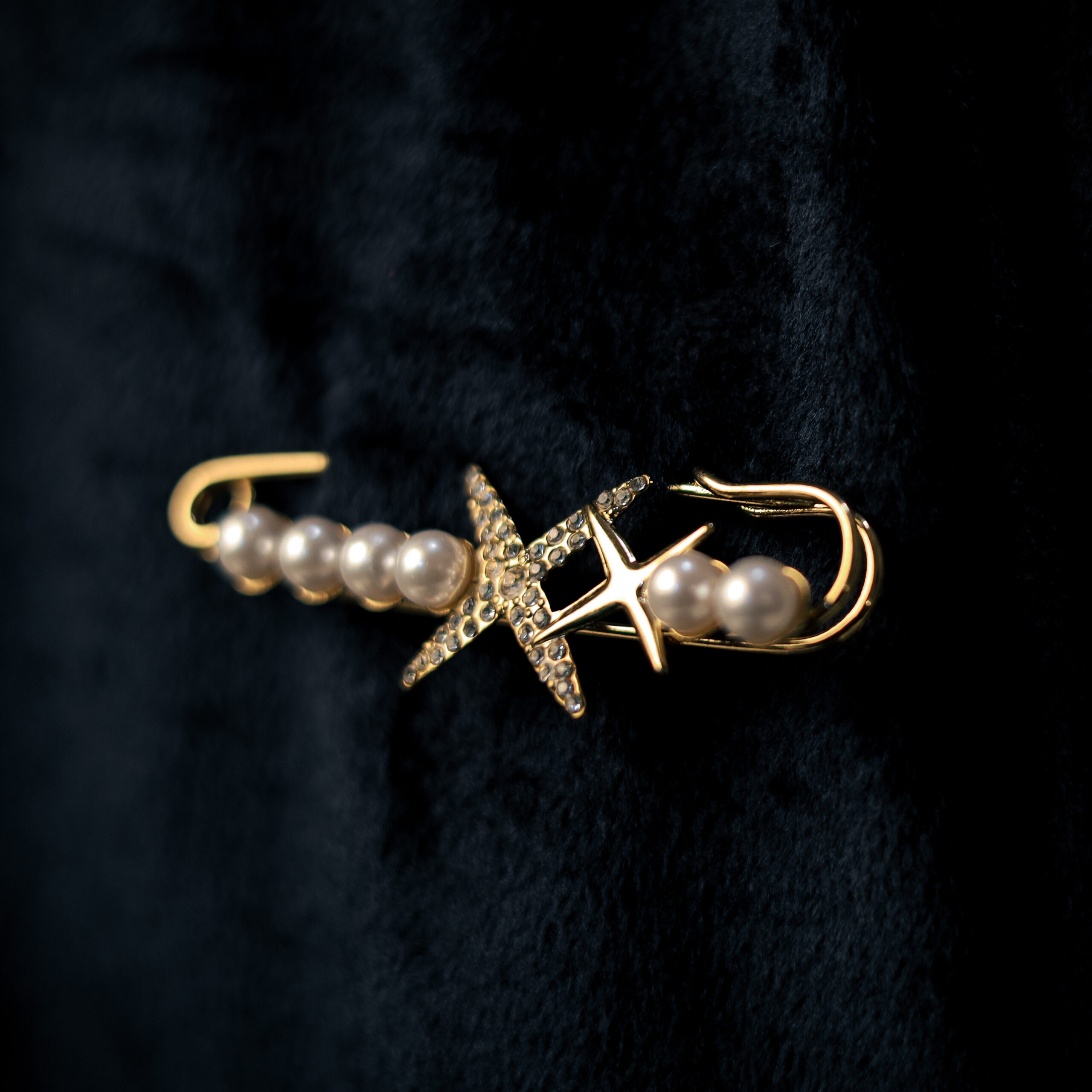 Starfish Charm Saree Pin For women